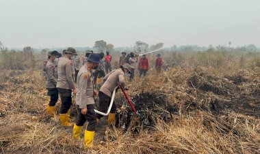 Polda-Jambi-Gunakan-1.400-Liter-Cairan-X-Fire-untuk-Percepat-Penanganan-Karhutla-di-Taman-Nasional-Berbak